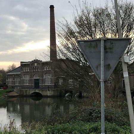 Gezellige Pipo Met Grote Schommel Aan Het Water Villa Medemblik Dış mekan fotoğraf